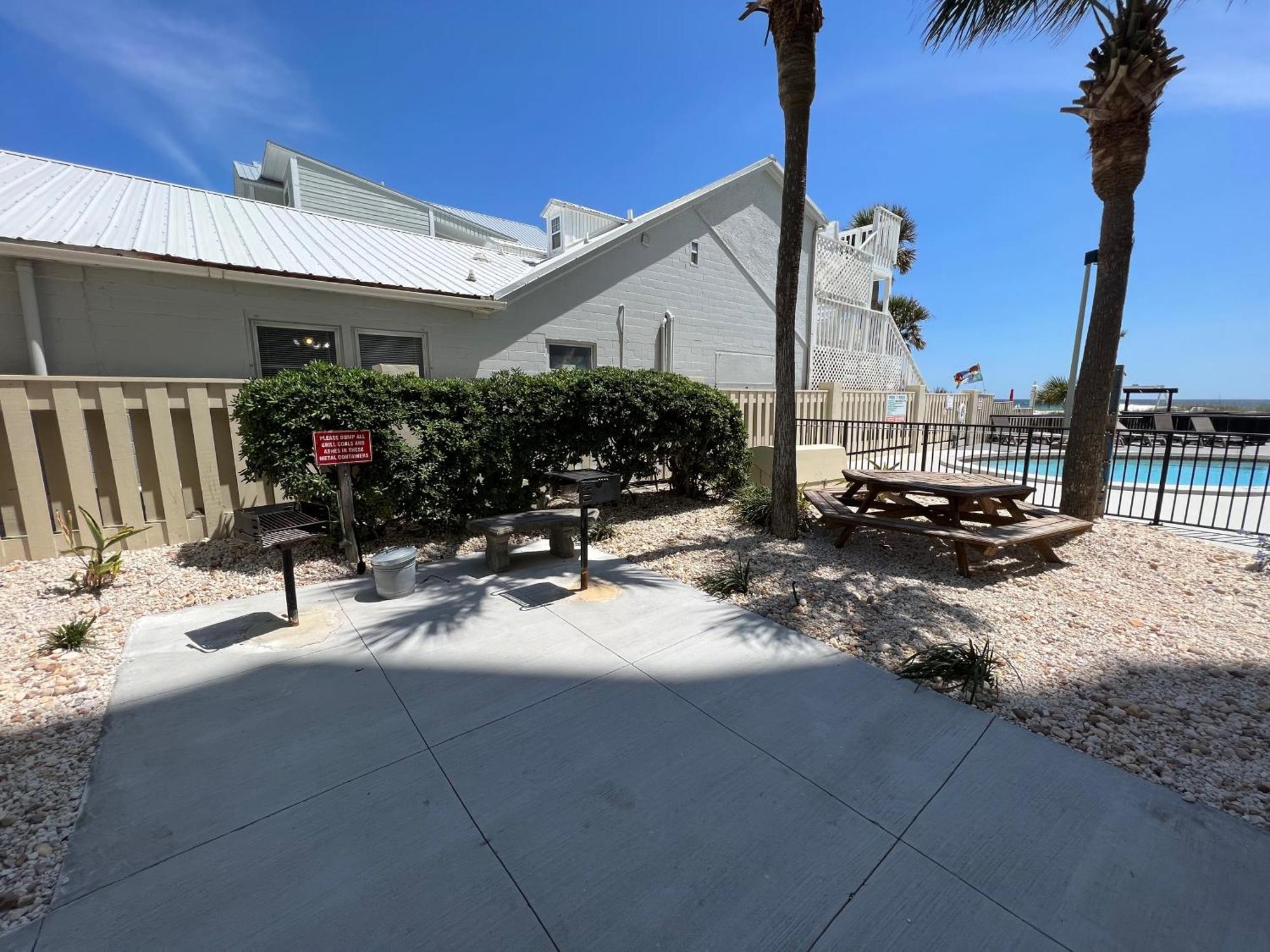 Sunbird Resort! Stunning Remodeled Beachfront Condo! Free Chair Service! By Dolce Pcb! Panama City Beach
