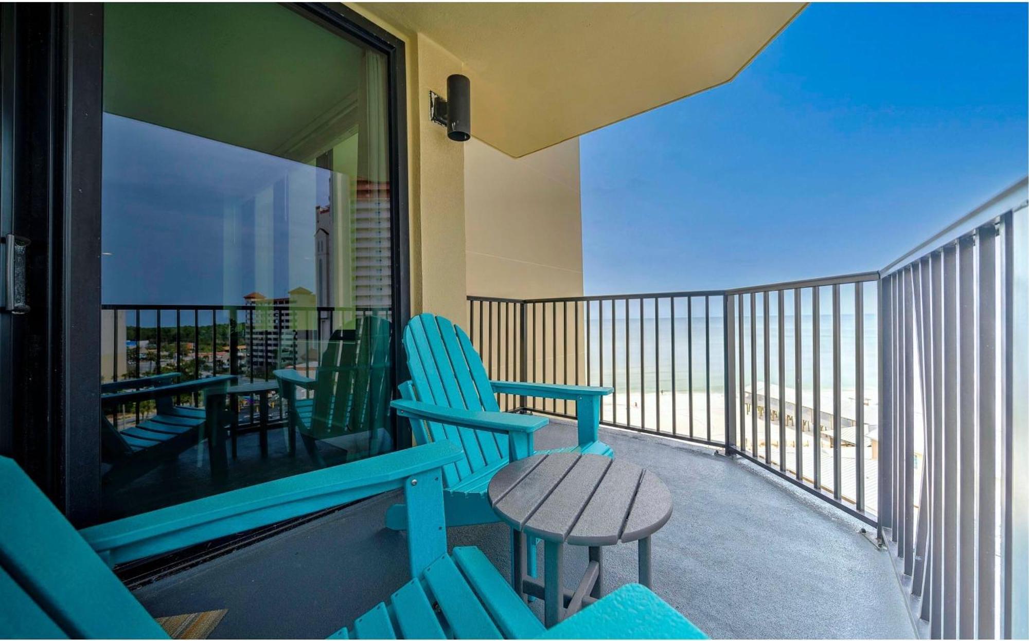 Apartment Sunbird Resort! Stunning Remodeled Beachfront Condo! Free Chair Service! By Dolce Pcb! *